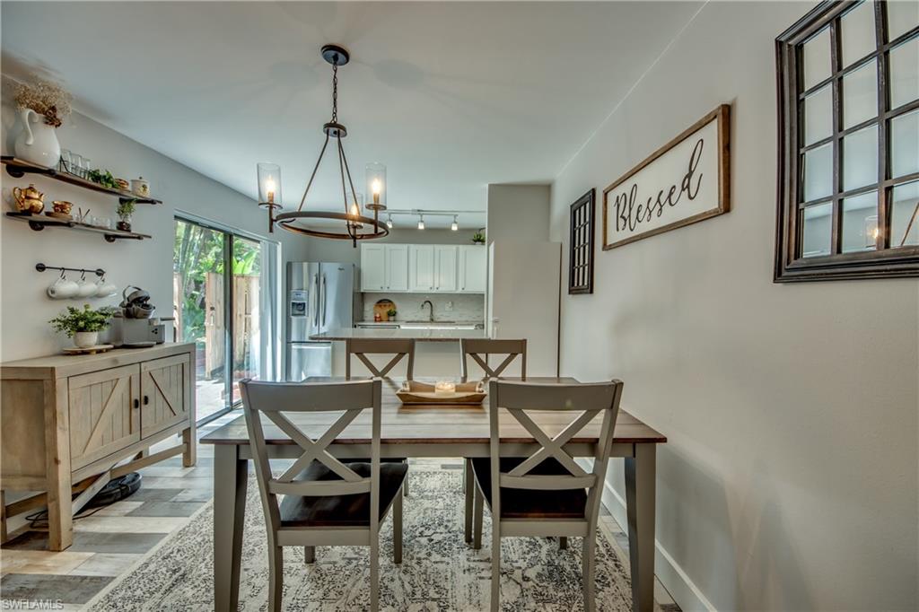 VILLAGE OF CEDARBEND - Residential