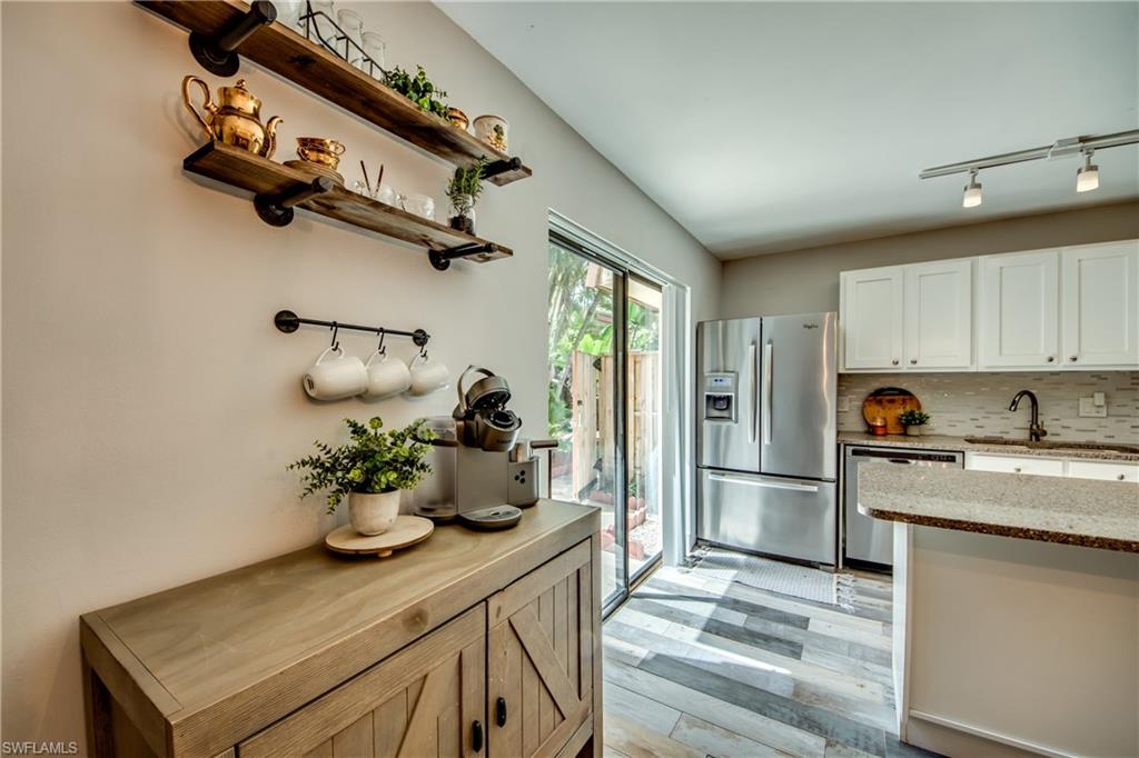 VILLAGE OF CEDARBEND - Residential