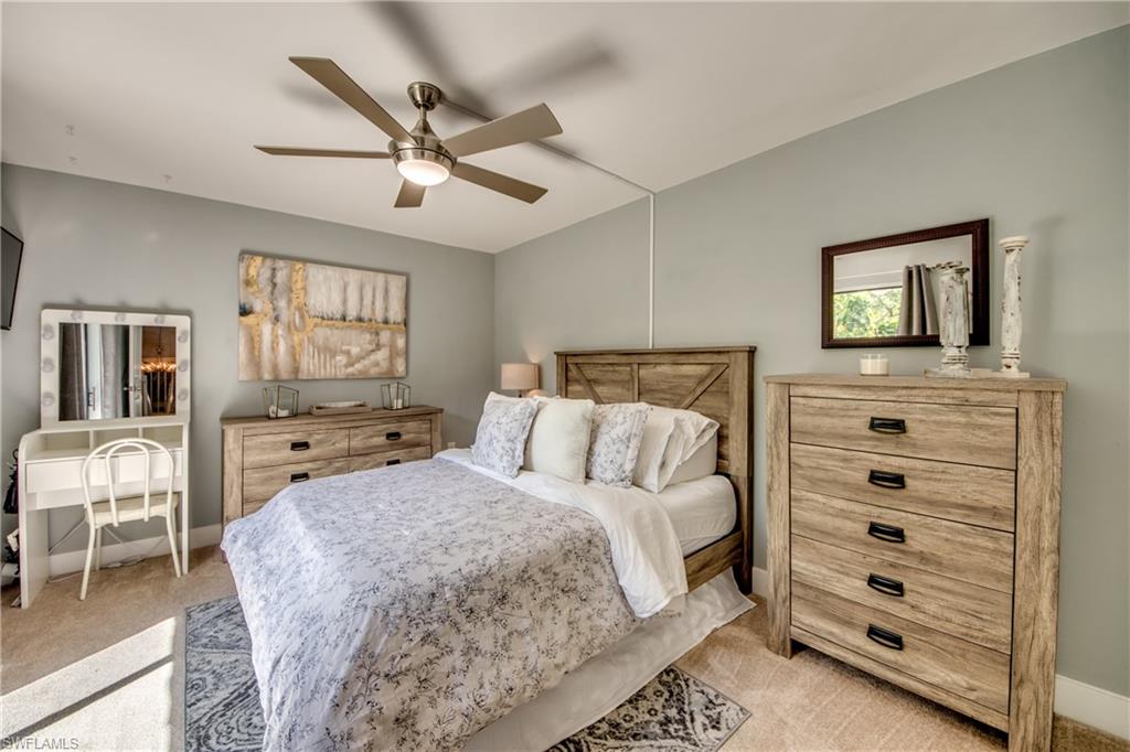 VILLAGE OF CEDARBEND - Residential