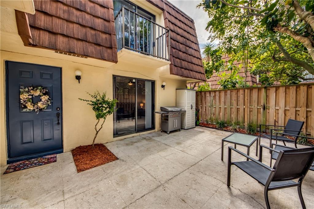 VILLAGE OF CEDARBEND - Residential
