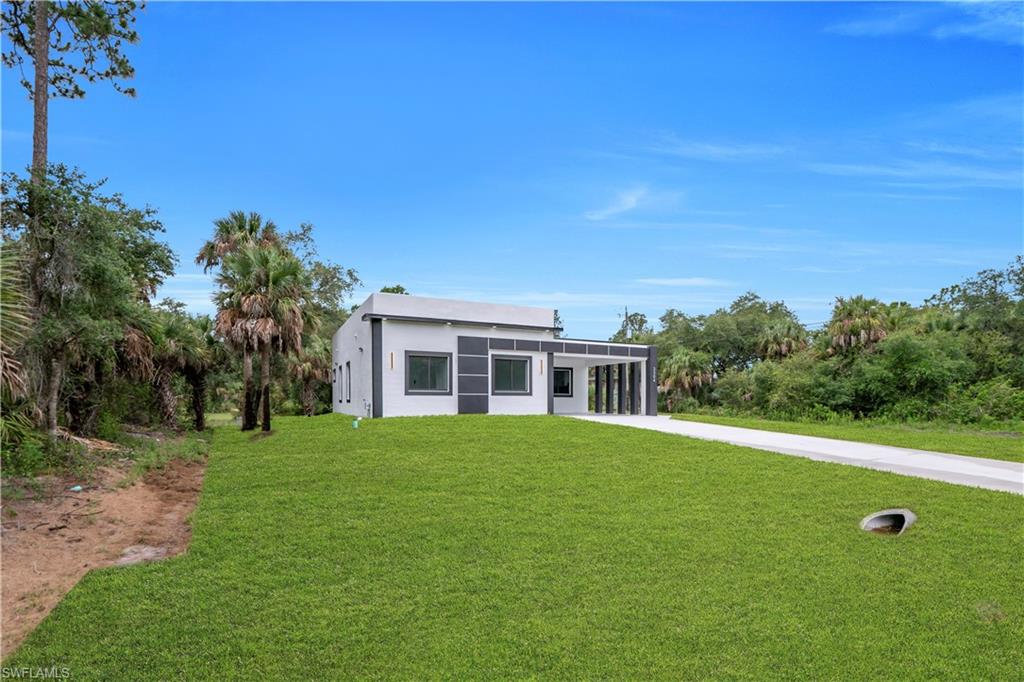 LEHIGH ACRES - Residential