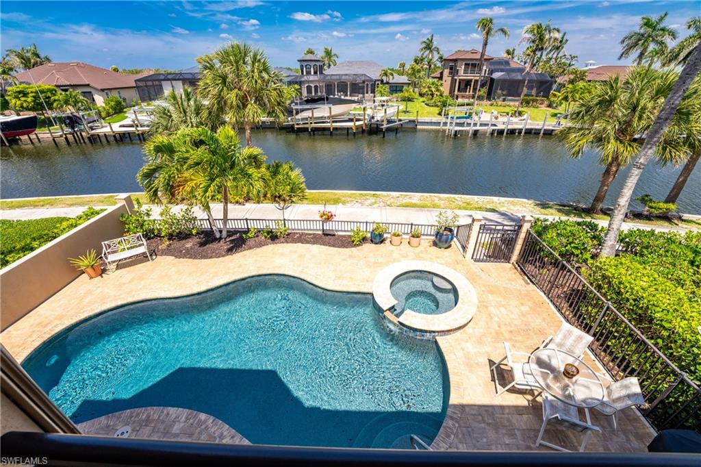 SUNSET KEY - Residential