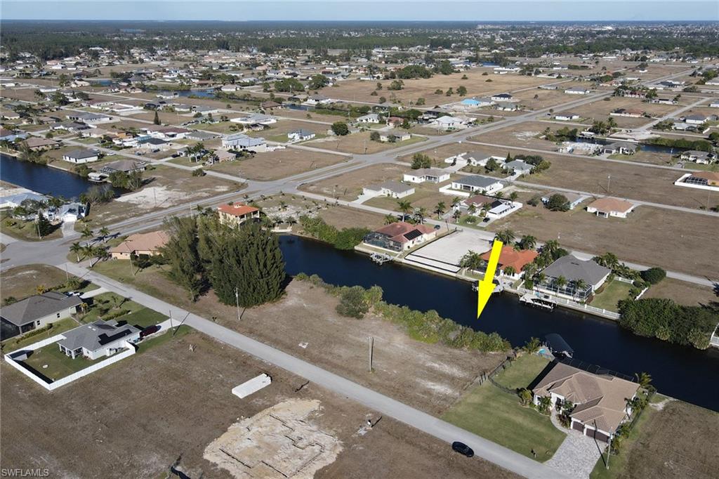 CAPE CORAL - Land