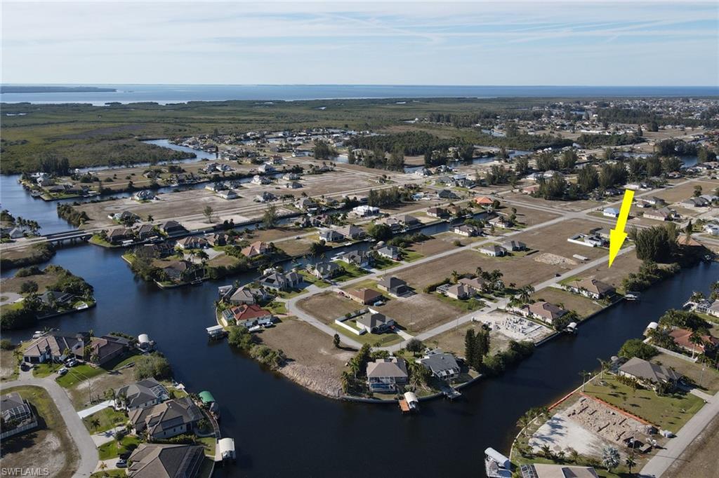 CAPE CORAL - Land