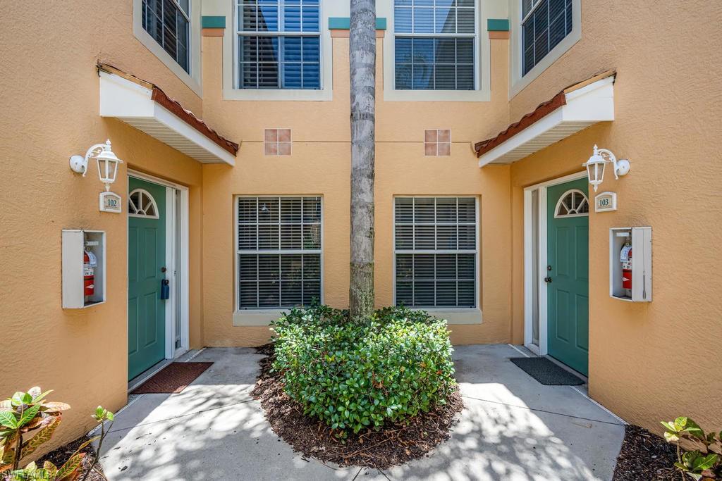 LIGHTHOUSE BAY - Residential