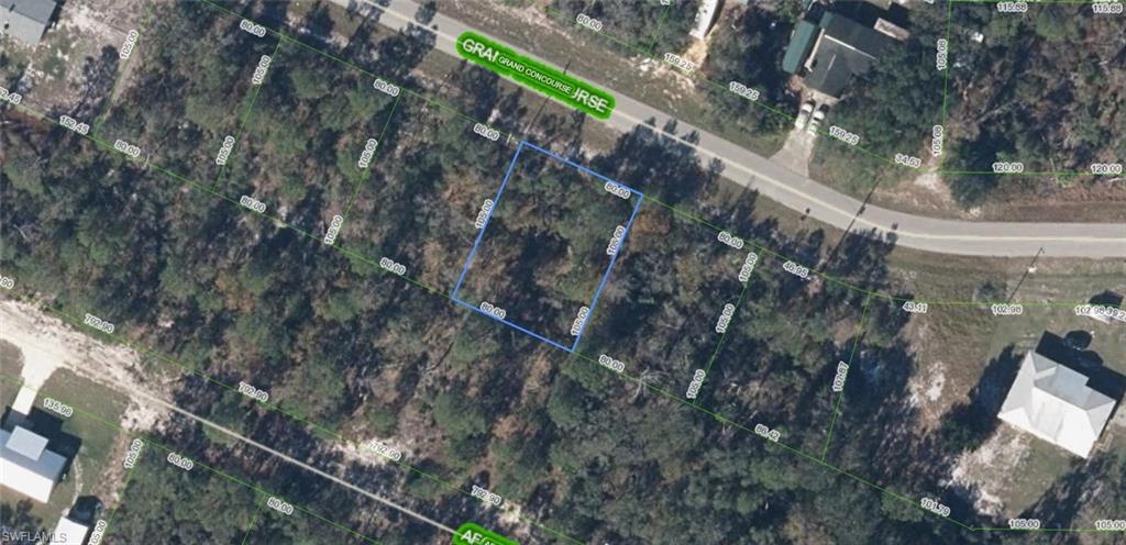A VACANT LOT IN SEBRING IN HIGHLANDS COUNTY!!!