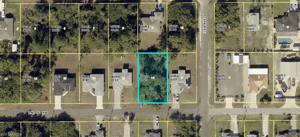 Great opportunity to build your dream home.  Country living setting but conveniently located to shopping, restaurants and entertainment.