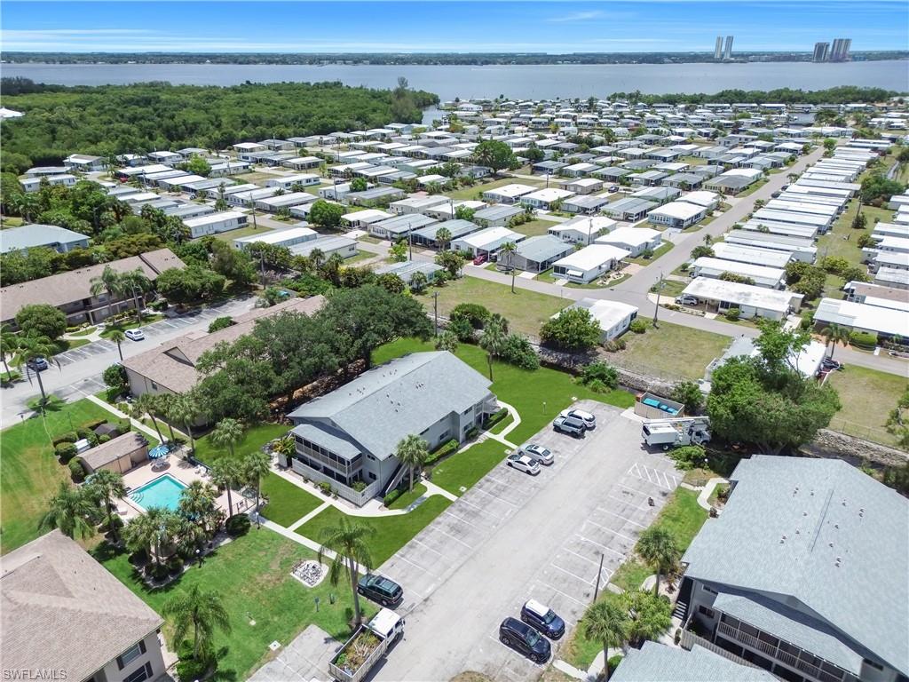 FOXMOOR VILLAGE CONDO - Residential