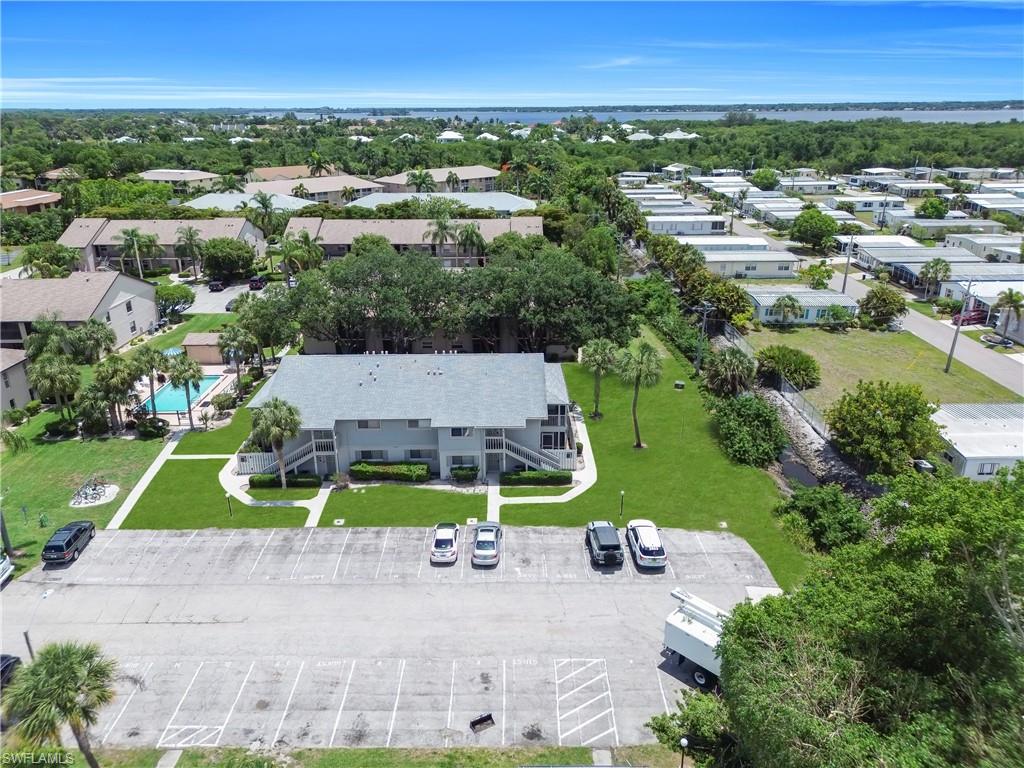 FOXMOOR VILLAGE CONDO - Residential