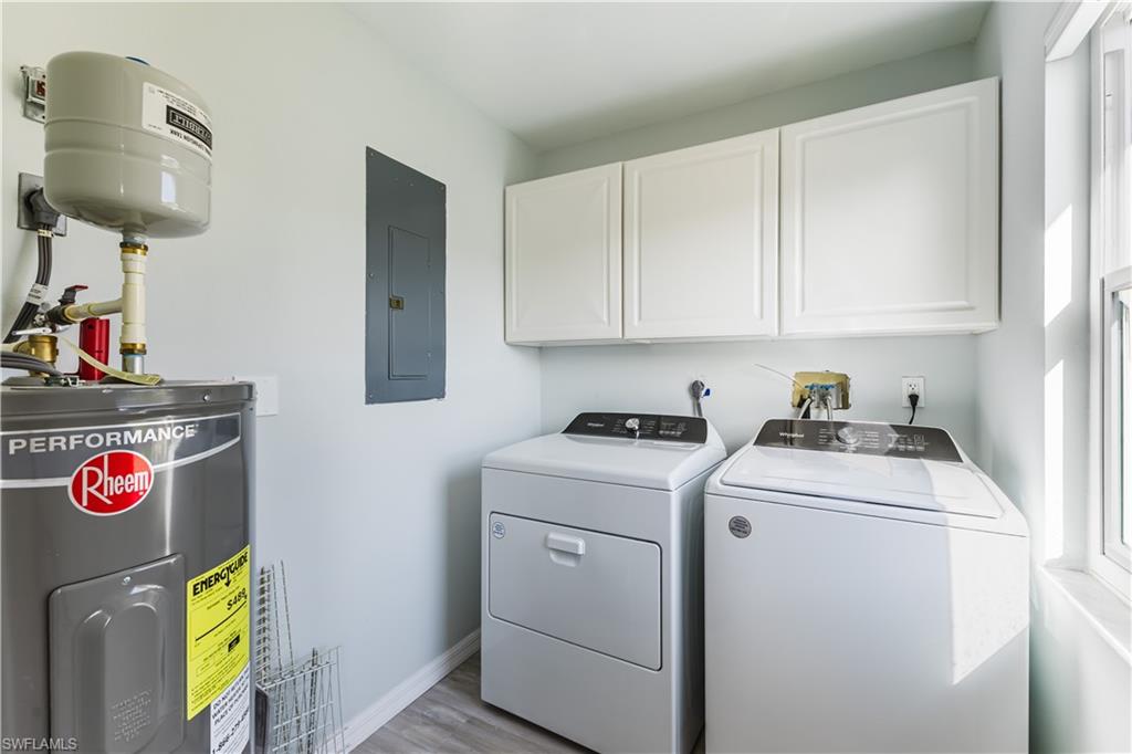 SANIBEL SUNSET VILLAS CONDO - Residential