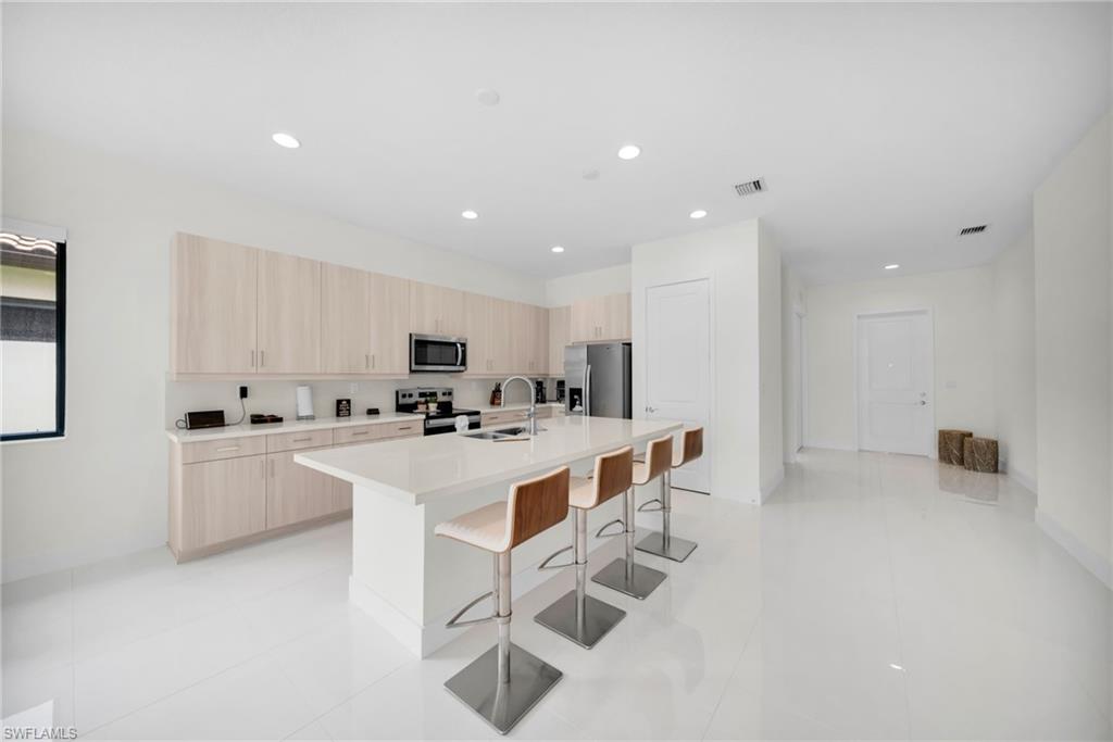 MAPLE RIDGE RESERVE - Residential Lease