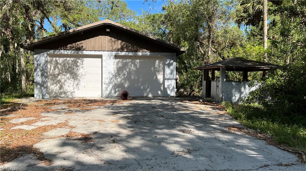 ACREAGE HEADER - Residential