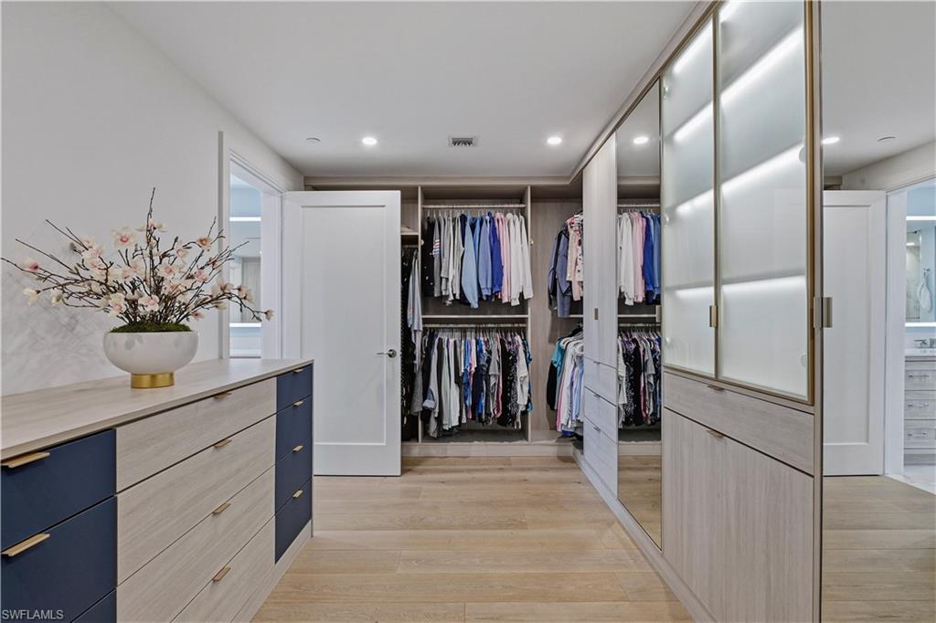 KALEA BAY TOWER 300 - Residential