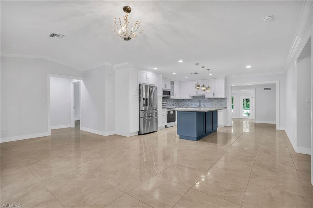 GOLDEN GATE ESTATES - Residential
