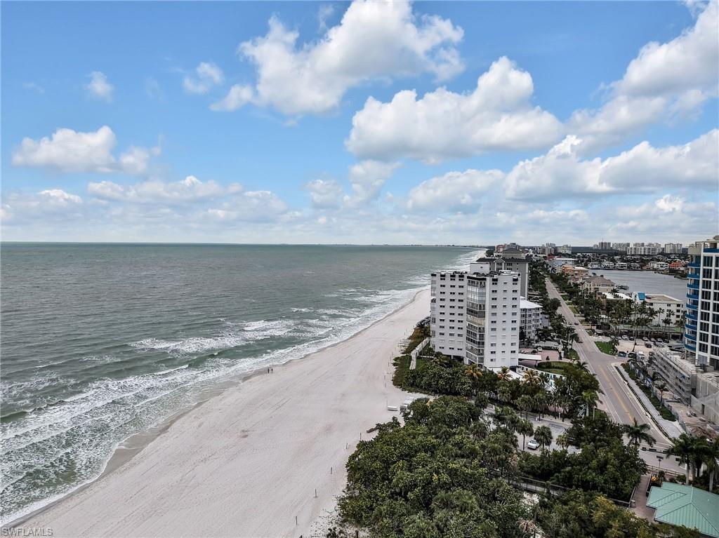 REGATTA - Residential Lease