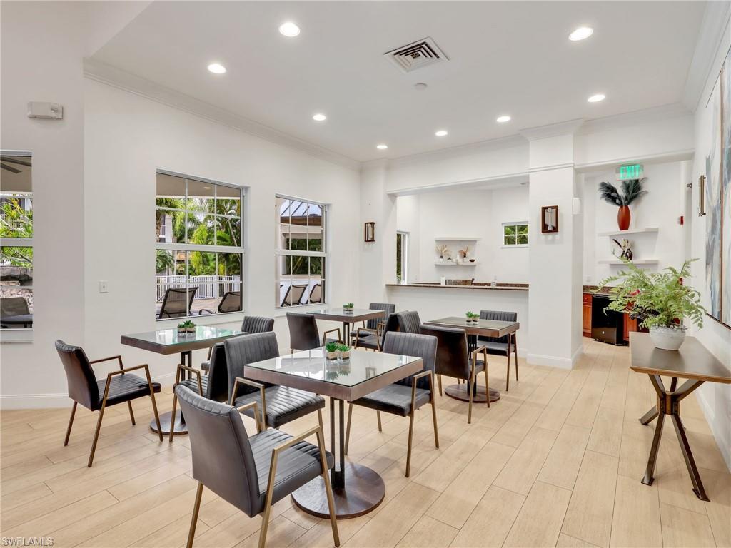 REGATTA - Residential Lease
