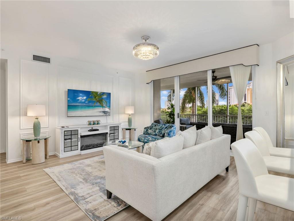 REGATTA - Residential Lease