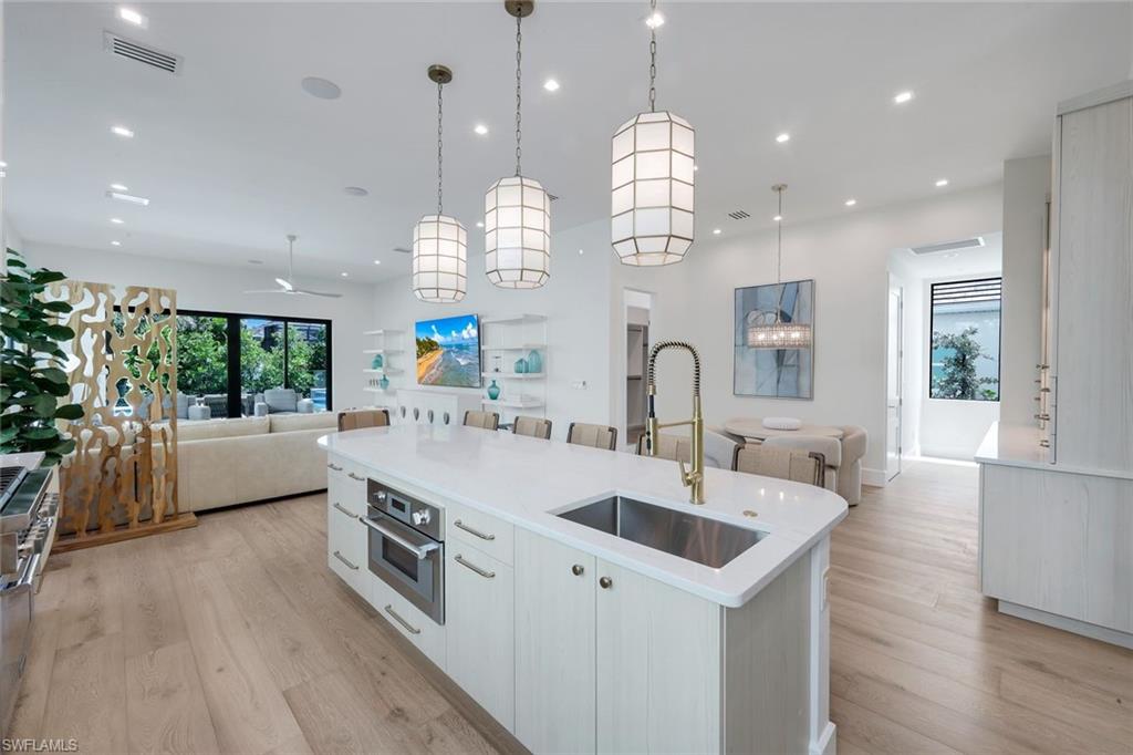 NAPLES PARK - Residential