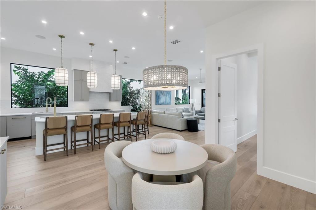 NAPLES PARK - Residential