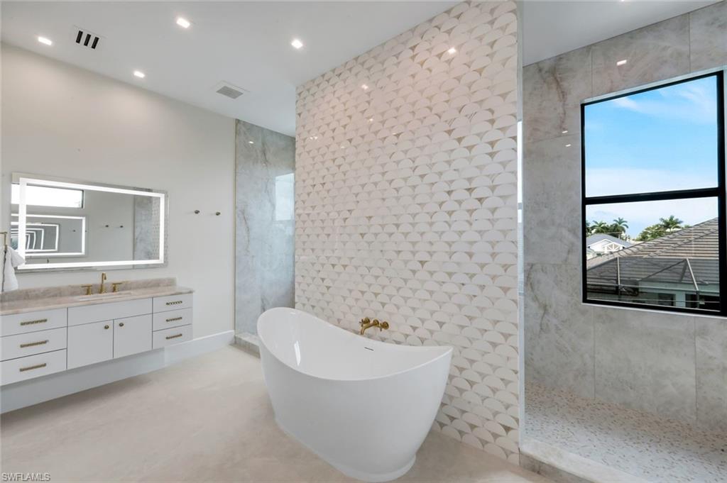 NAPLES PARK - Residential