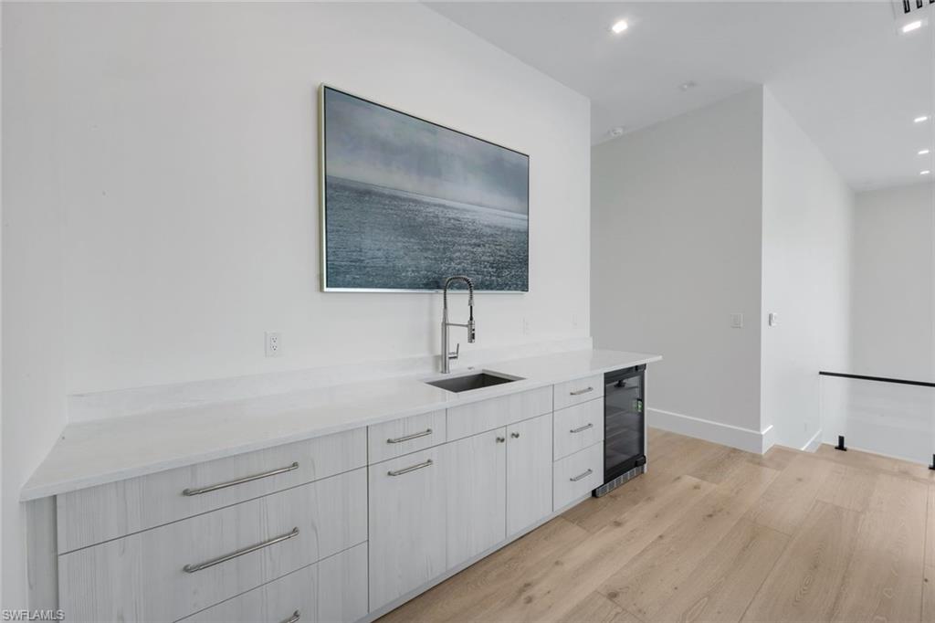 NAPLES PARK - Residential