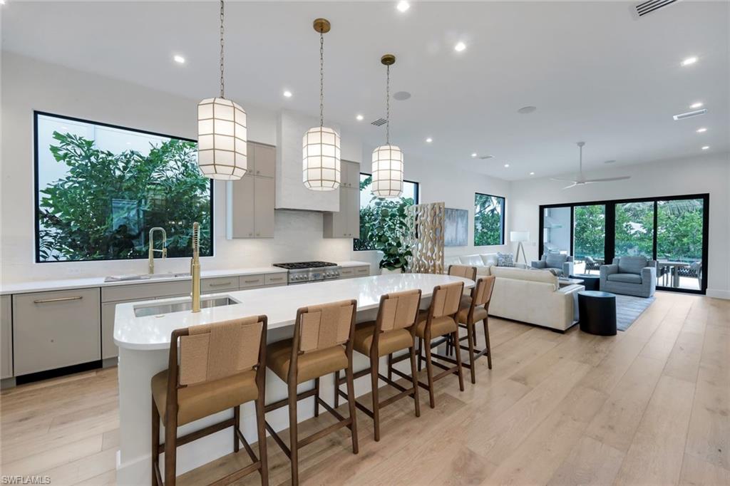 NAPLES PARK - Residential