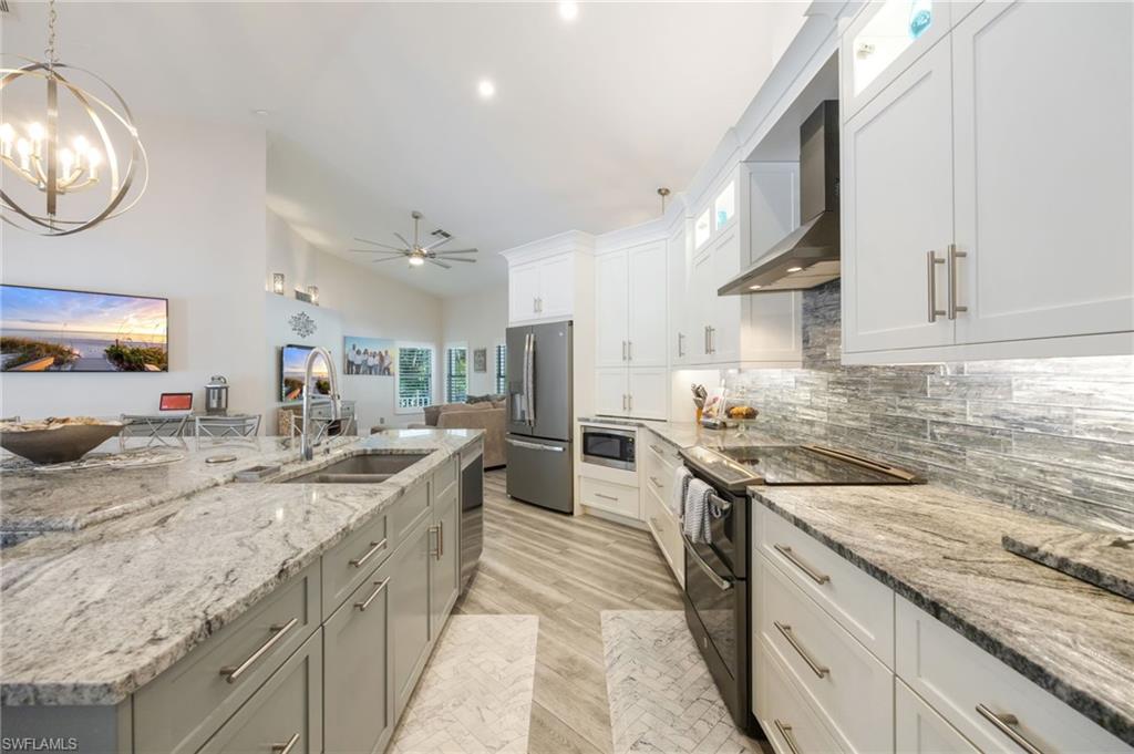 GOLDEN GATE ESTATES - Residential