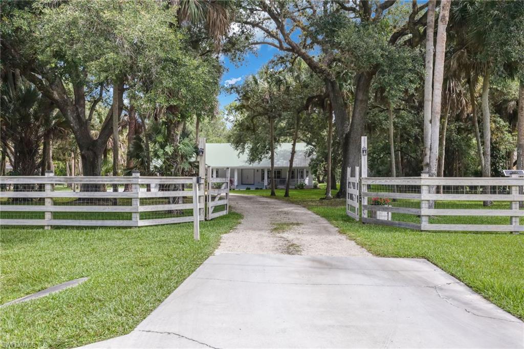 GOLDEN GATE ESTATES - Residential