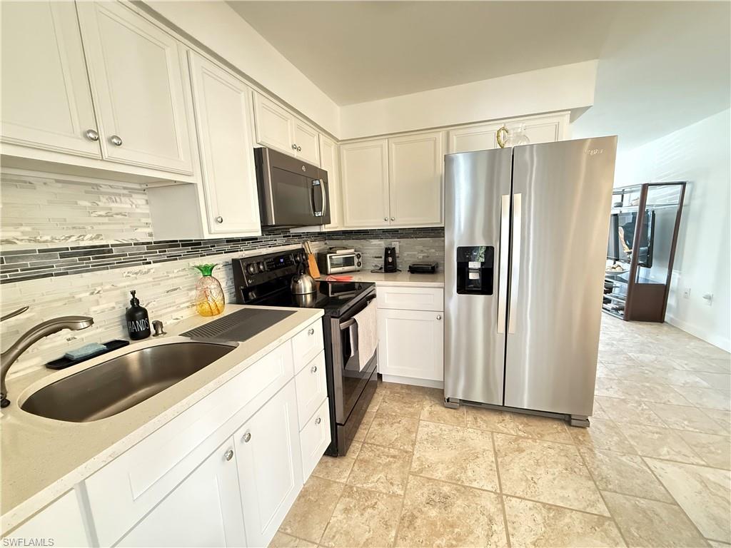 ROYAL HARBOR - Residential Lease