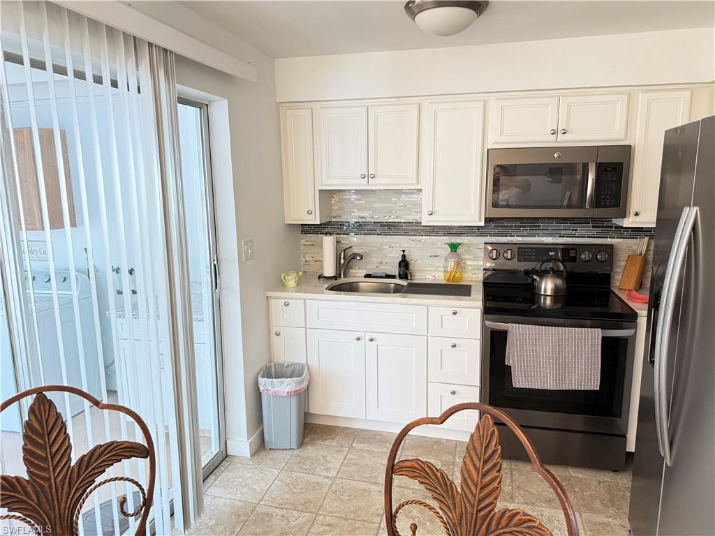 ROYAL HARBOR - Residential Lease