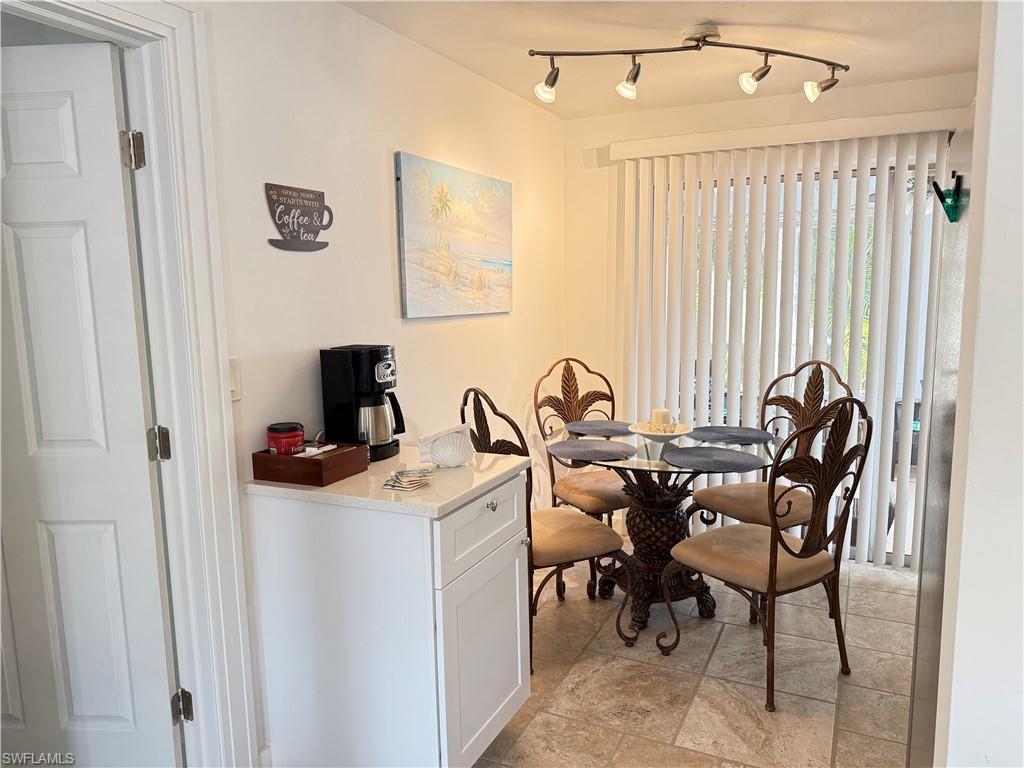 ROYAL HARBOR - Residential Lease
