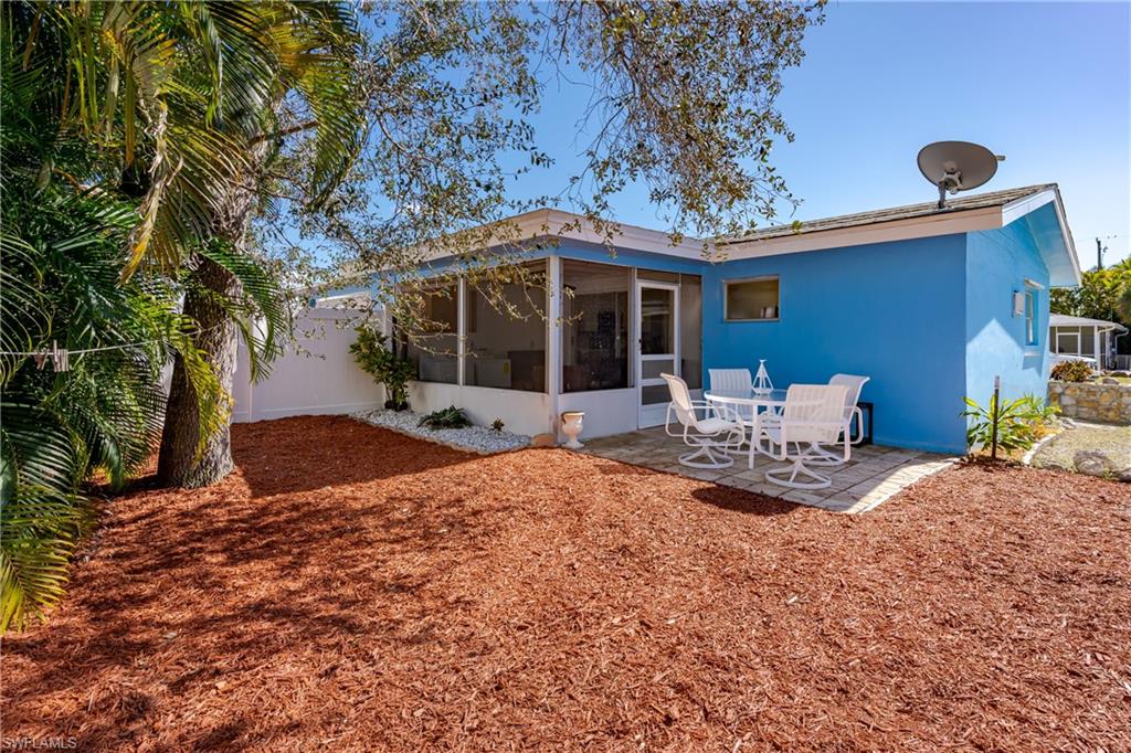 ROYAL HARBOR - Residential Lease