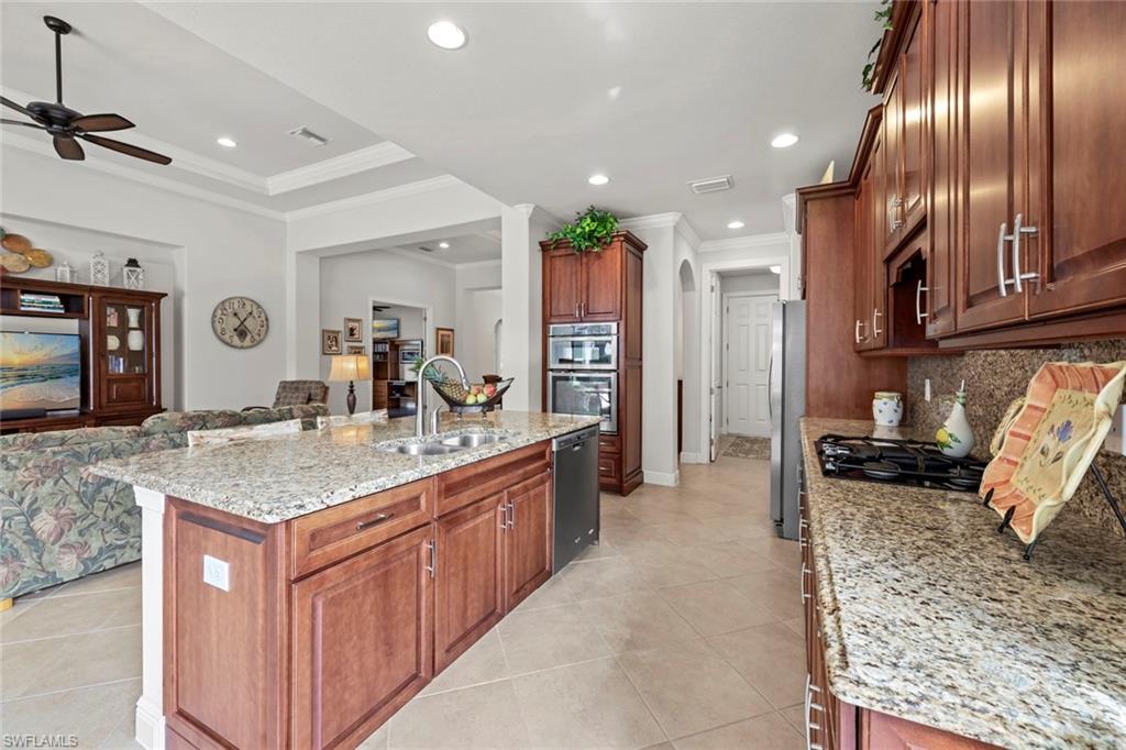 THE RESERVE AT ESTERO - Residential