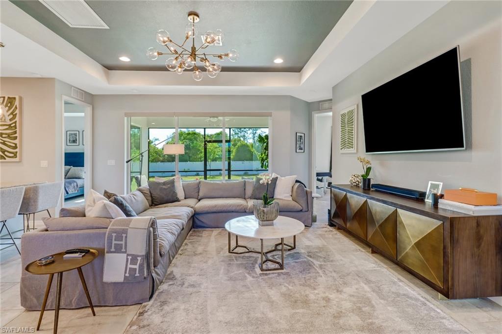 PINECREST HAVEN - Residential