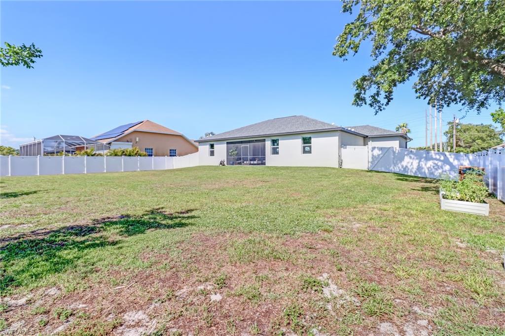 PINECREST HAVEN - Residential