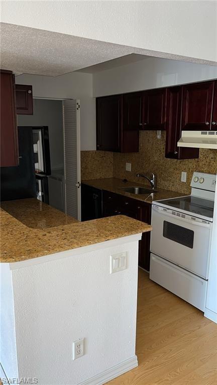 VILLAGE CREEK - Residential Lease