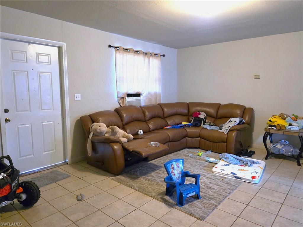 CARVER PARK - Residential Income