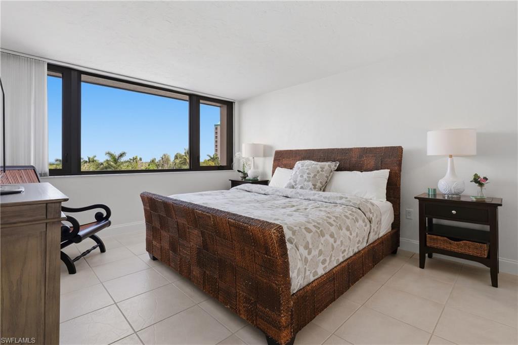STRATFORD - Residential Lease