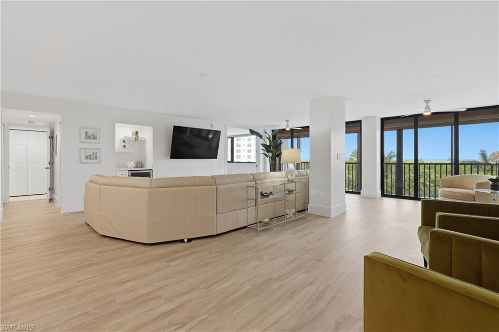STRATFORD - Residential Lease
