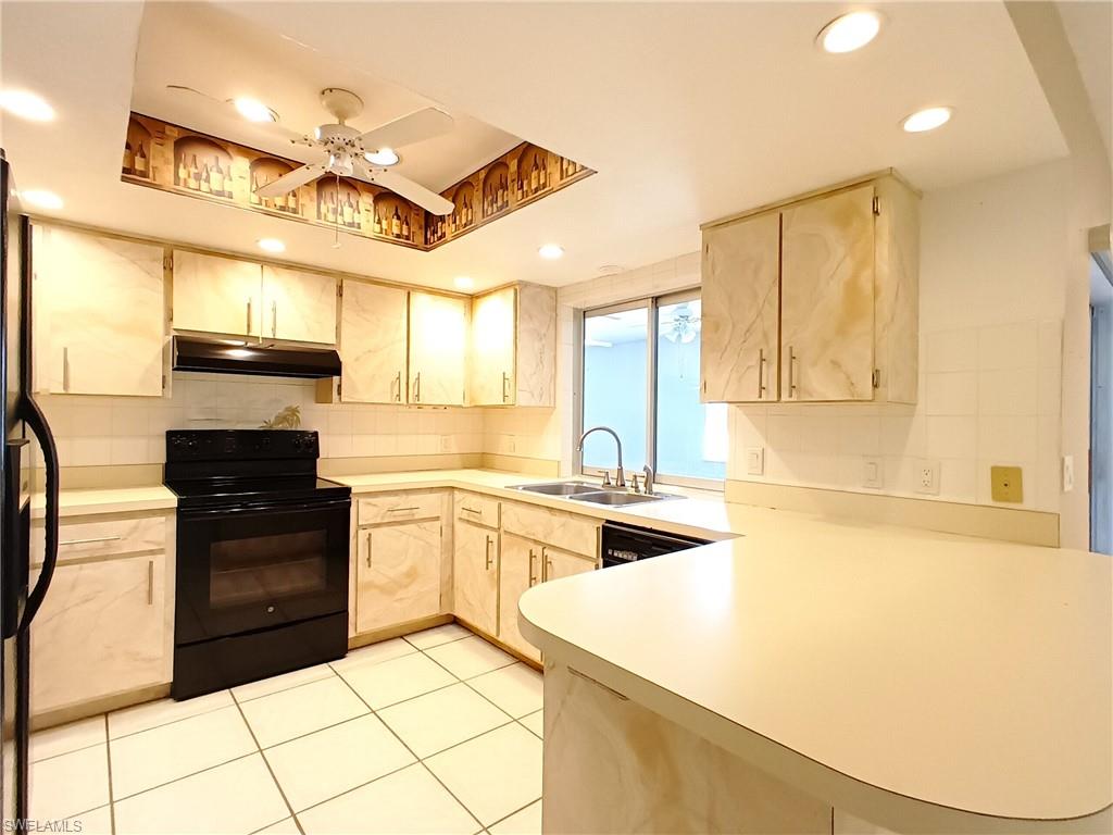 CAPE CORAL - Residential Lease