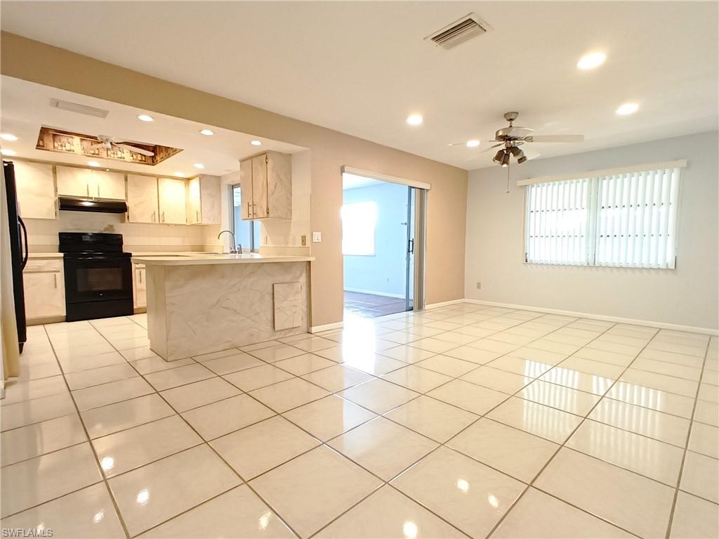 CAPE CORAL - Residential Lease
