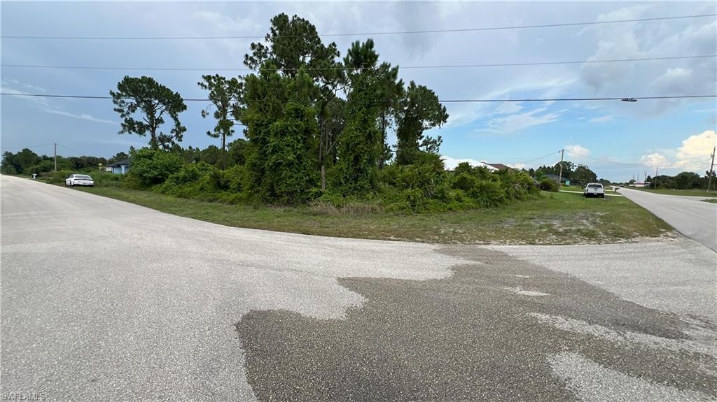 LEHIGH ACRES - Land