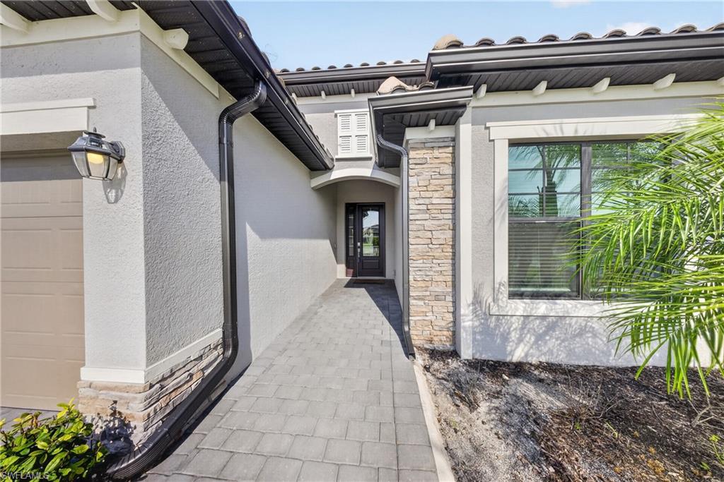 VALENCIA COUNTRY CLUB - Residential Lease
