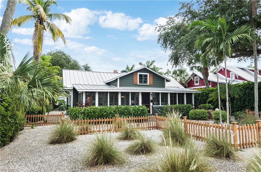OLDE NAPLES - Residential