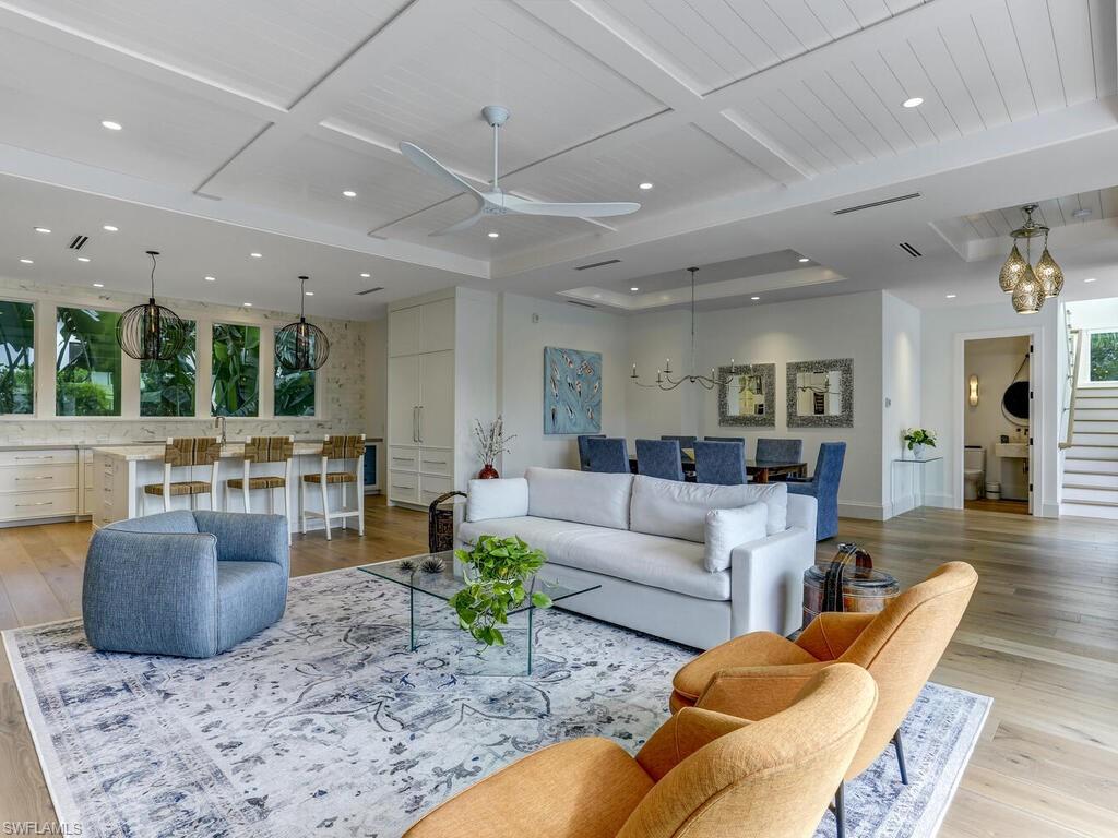 OLDE NAPLES - Residential