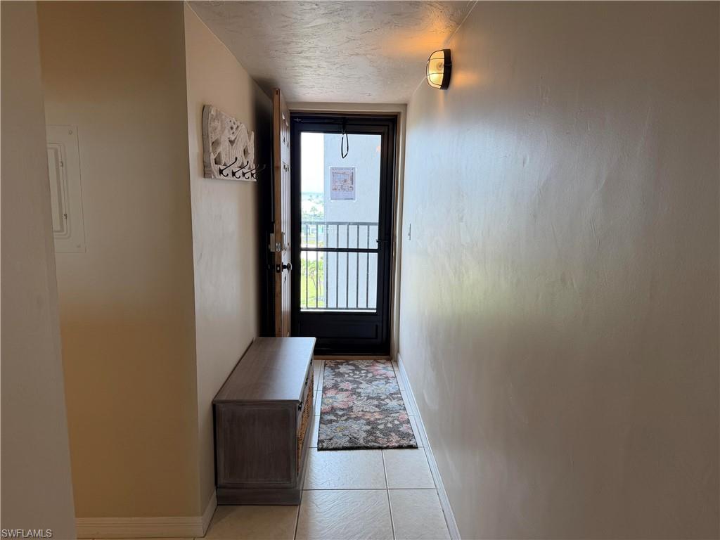 SUNSET CONDO - Residential