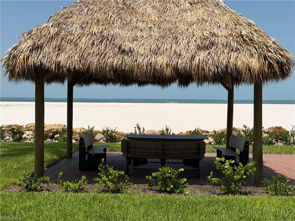 SUNSET CONDO - Residential