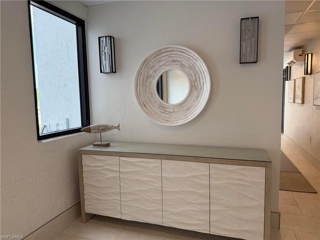 SUNSET CONDO - Residential