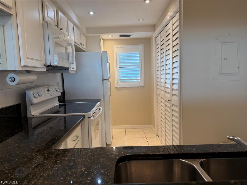 SUNSET CONDO - Residential