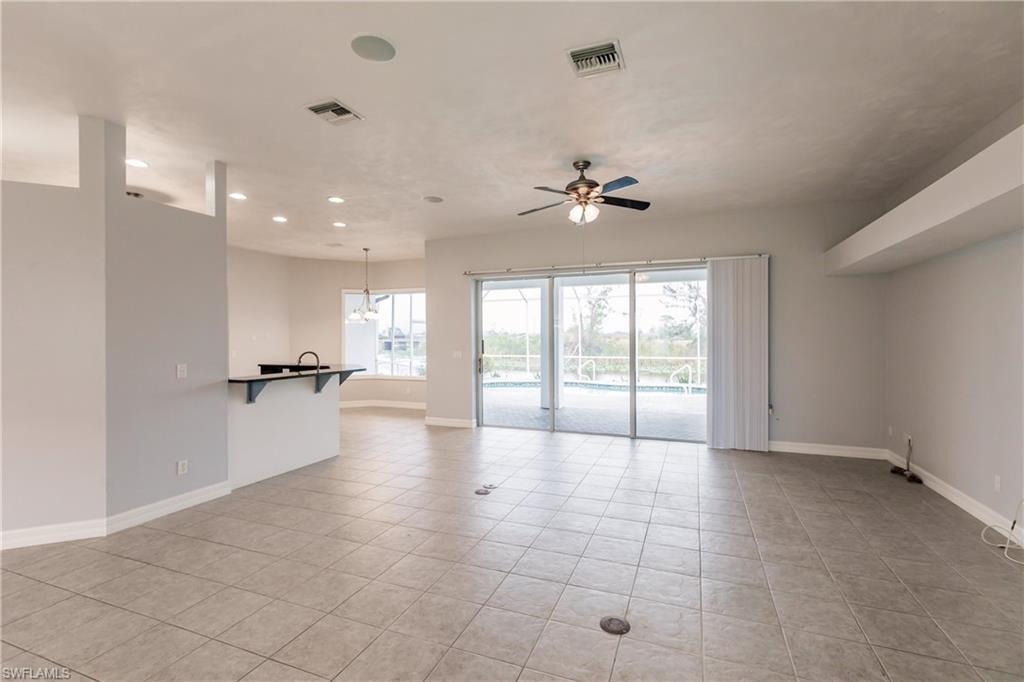 CORAL OAKS GOLF COURSE - Residential
